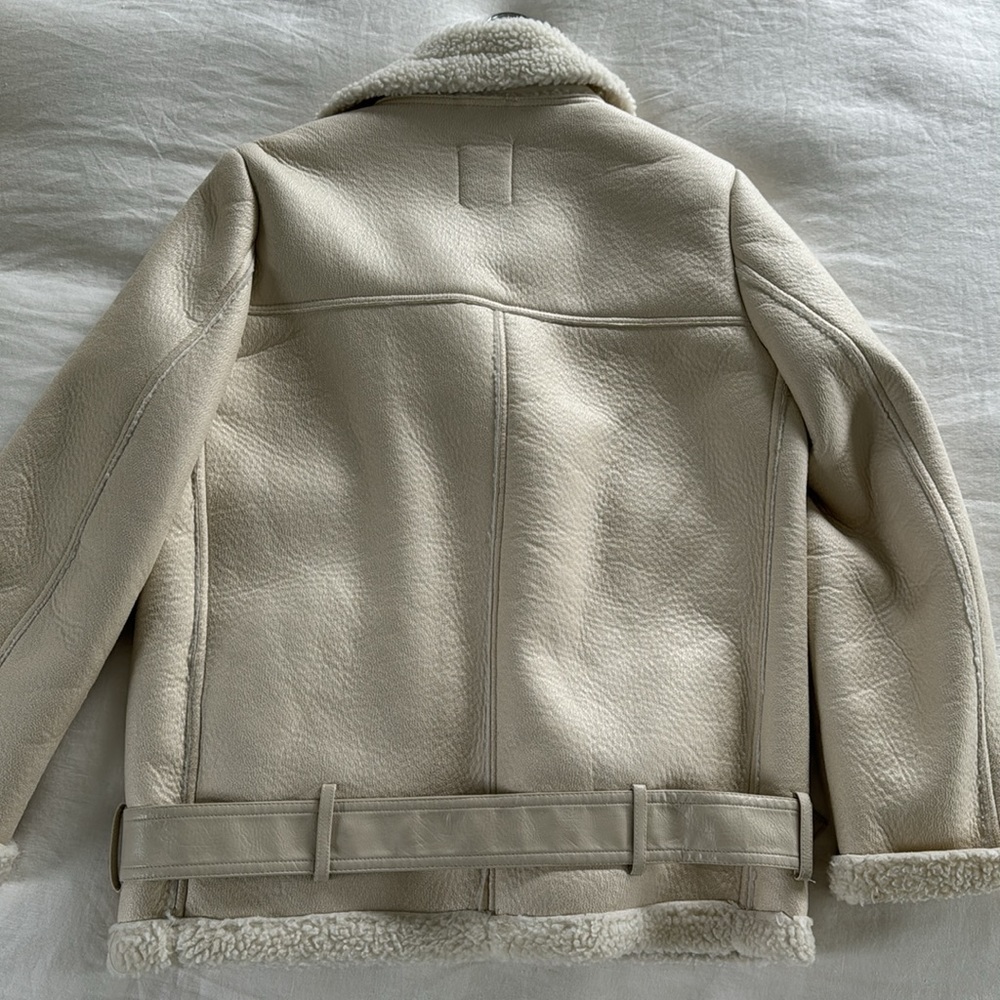 Zara Jacket - Picture 2 of 4